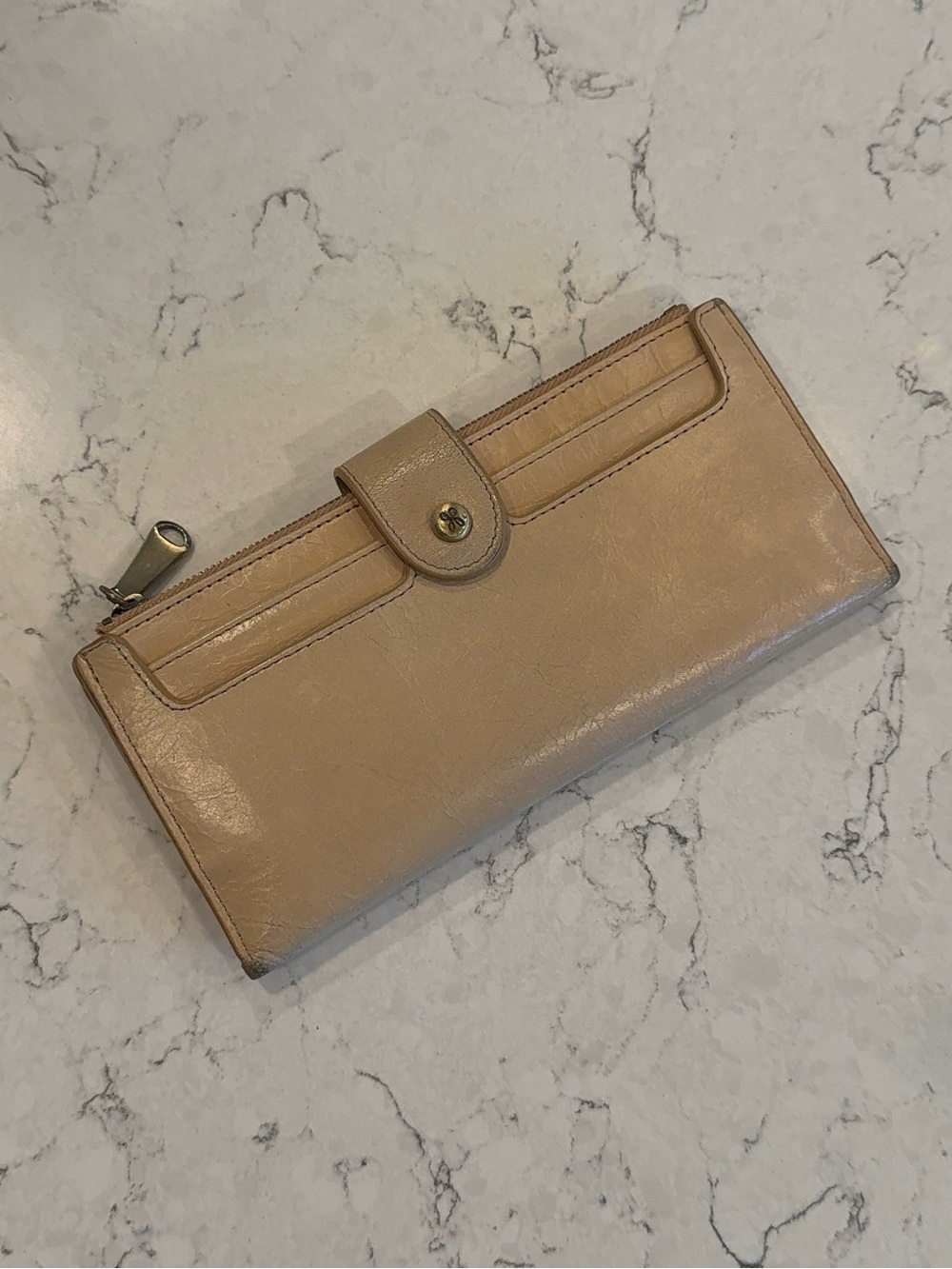 HOBO Dunn Continental Butter Yellow Wallet